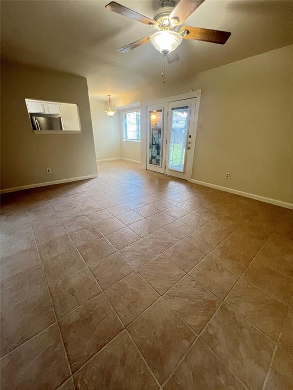 Foto del edificio - 7807 Bixler Dr