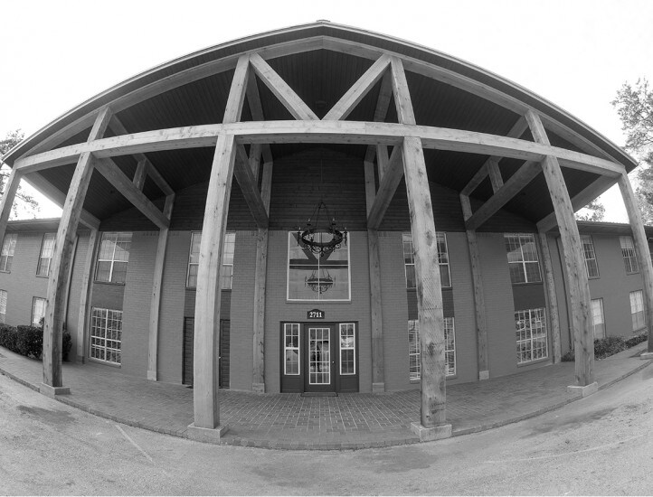 Front - 2713 S Broadway Ave
