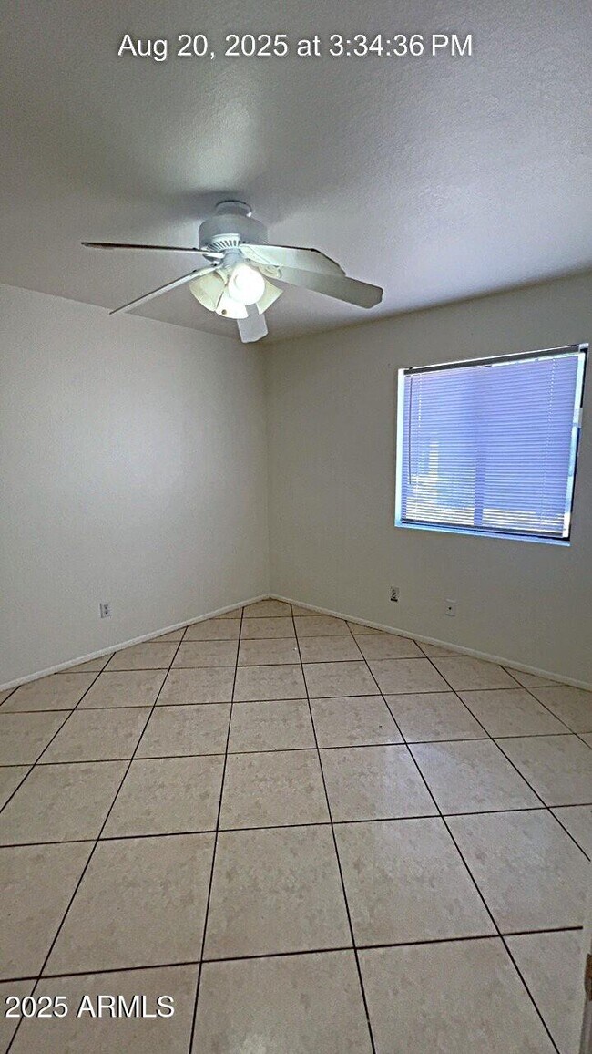 Foto del edificio - 4829 N 85th Ave