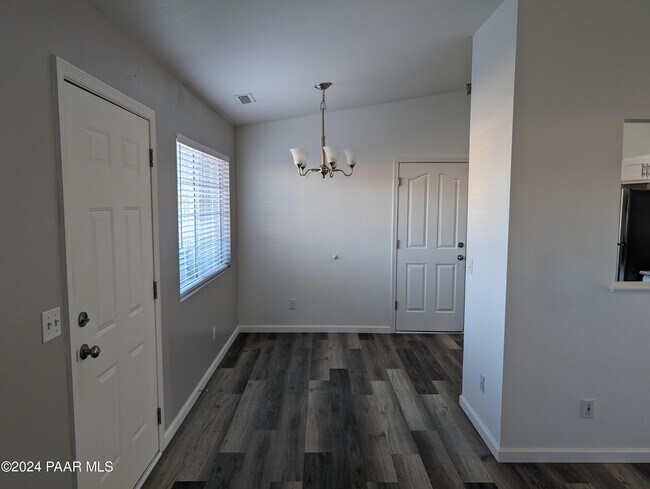 Foto del edificio - 4749 N Norman Rd