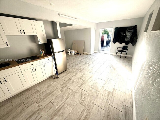 Foto del edificio - 1132 NW 30th Ave