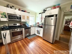 Building Photo - 81 Florence St