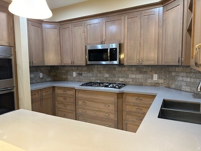 Building Photo - 308 N. Curry