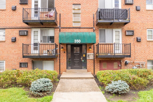 Foto del edificio - Drexel Apartments