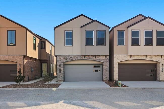 Photo - 2927 El Fenice Ln House