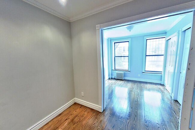 Foto del edificio - 219 E 23rd St