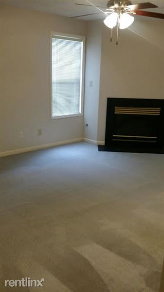 Building Photo - 308 Waterdown Dr