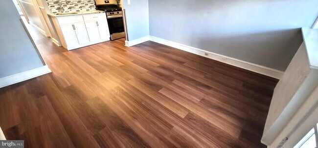 Foto del edificio - 4922 N 8th St