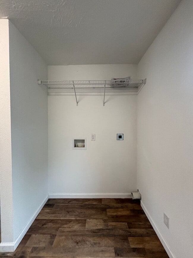 Building Photo - Beautiful remodeled 1 bedroom 1 bath home ...