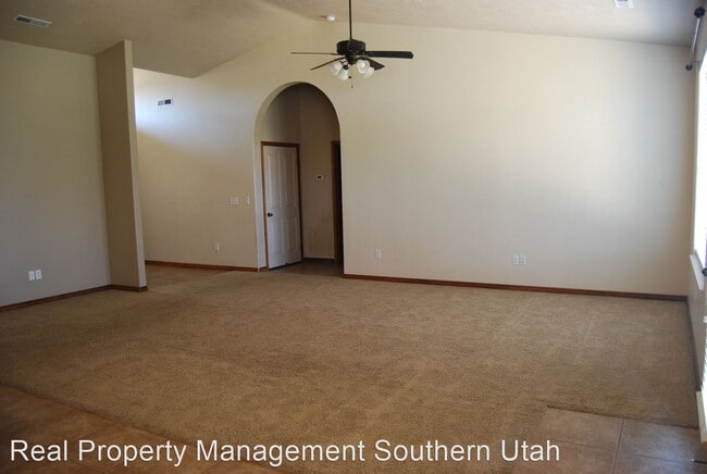 Building Photo - 3 br, 2 bath House - 3900 Madison Ave