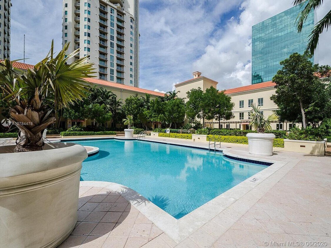 7350 SW 89th St Unit 1811S, Miami, FL 33156 Condo for Rent in Miami