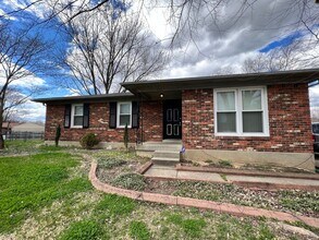 Building Photo - 5207 Foraker Cir