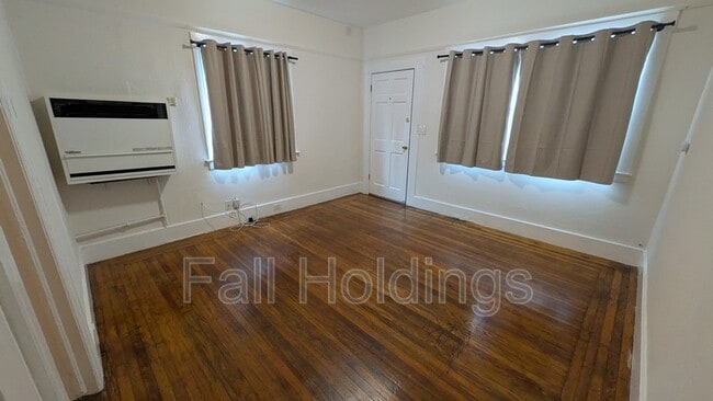 Building Photo - 1438 Alcatraz Ave