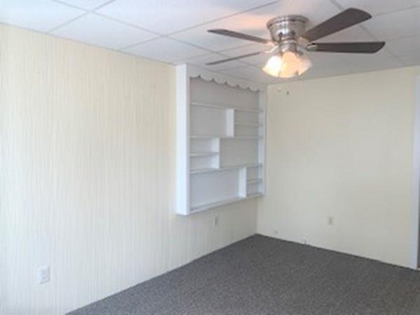 Building Photo - 261 Pulaski Blvd