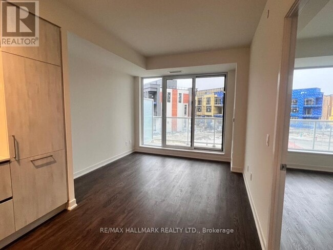 Building Photo - 6 David Eyer Rd