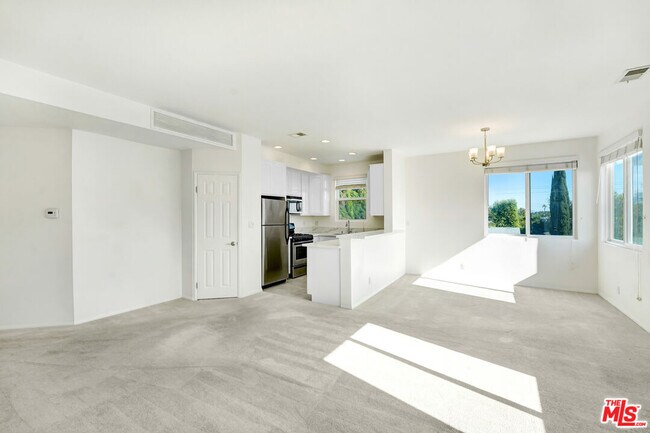 Foto del edificio - 5430 Bellingham Ave