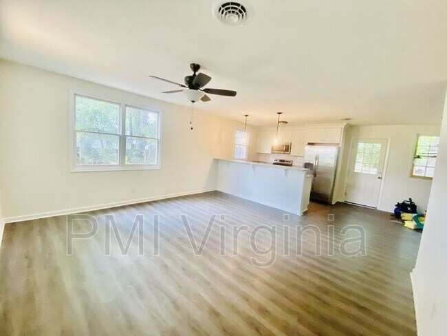Building Photo - 2609 Border Ct