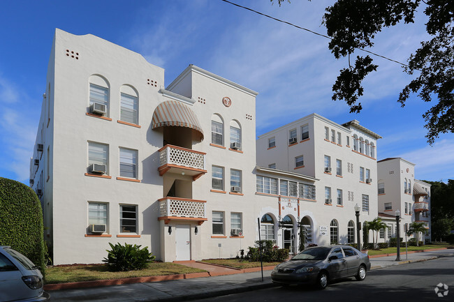 Building Photo - El Cid Apartments