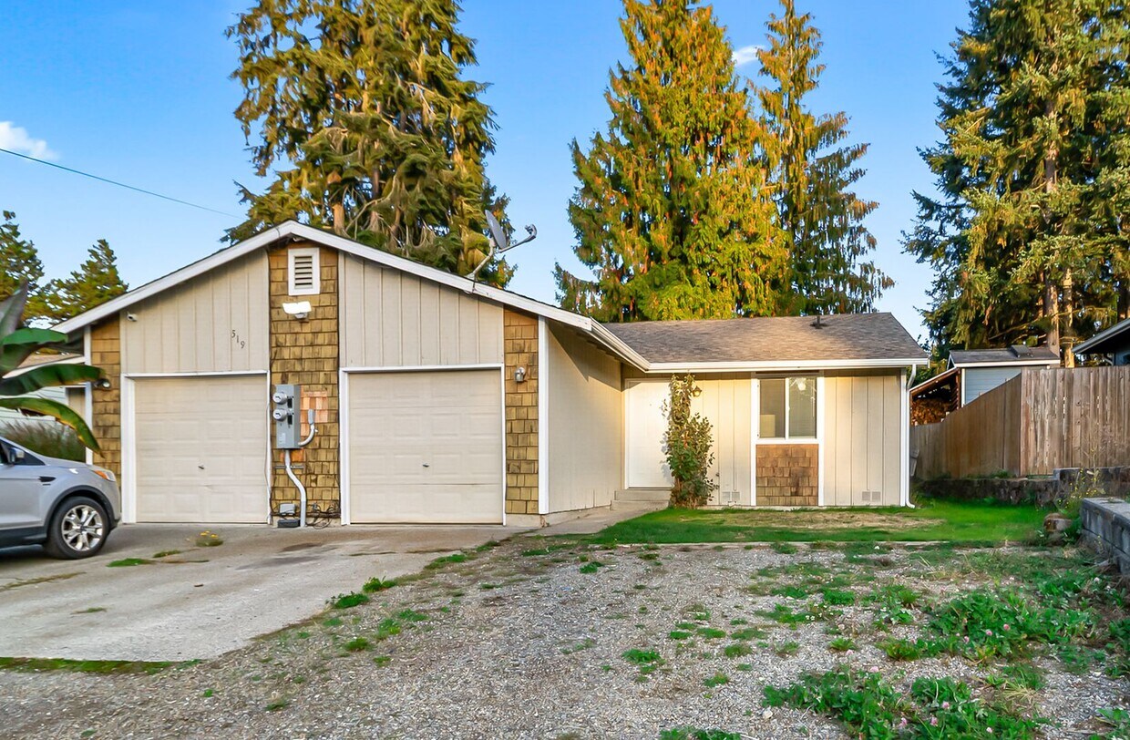 Foto principal - 519 91st Ave SE