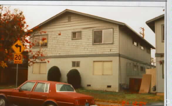 Building Photo - 1643 Merrill Dr