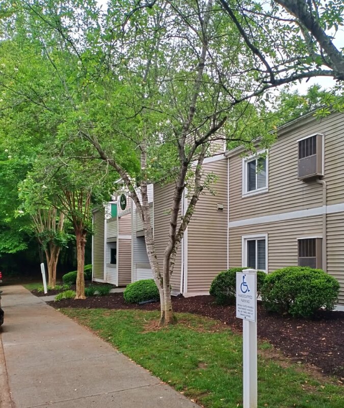 Primary Photo - 600 Reusens Rd