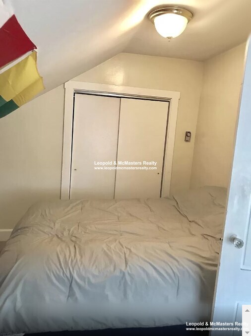 Building Photo - 45 Waban St