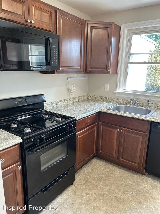 Foto del edificio - 3 br, 1 bath House - 326 Reading Ave Camde...