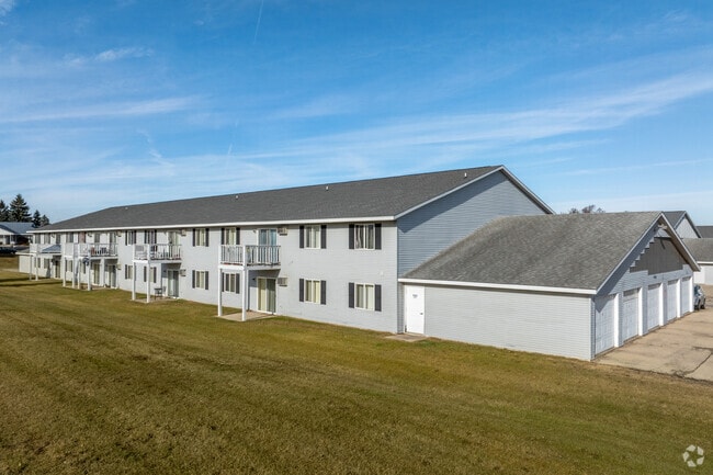 Building Photo - Fox Run Apartments