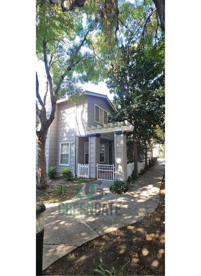 Building Photo - 2190 Greenford Ct