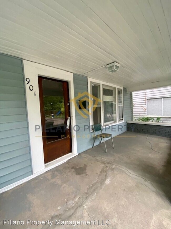 Building Photo - 3 br, 2 bath House - 901 N Parker Ave