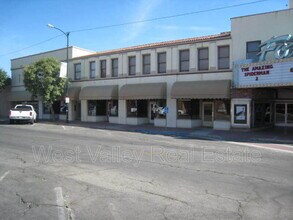 522 Center St