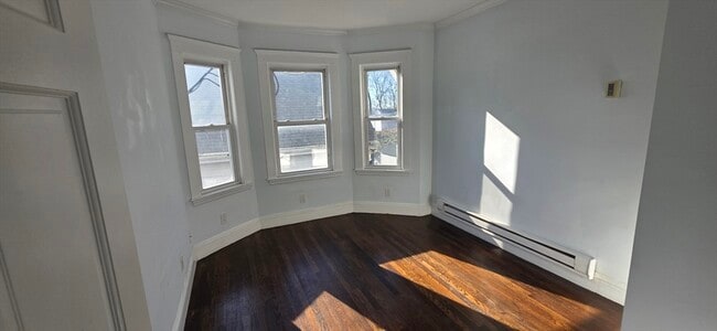 Foto del edificio - 72 Campbell Ave