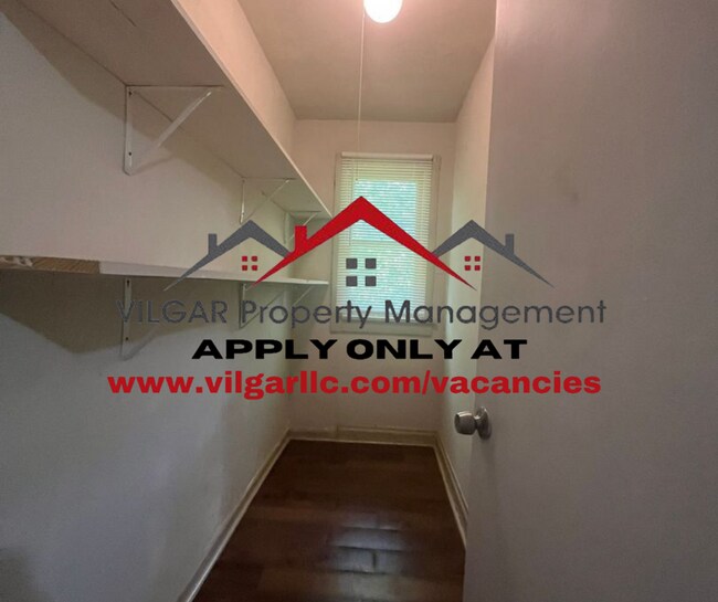Foto del edificio - Spacious & Smart Layout! 3-bedroom, 1-bath...