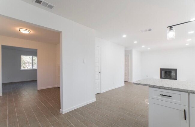 Foto del edificio - 4218 Pebblegate Ct