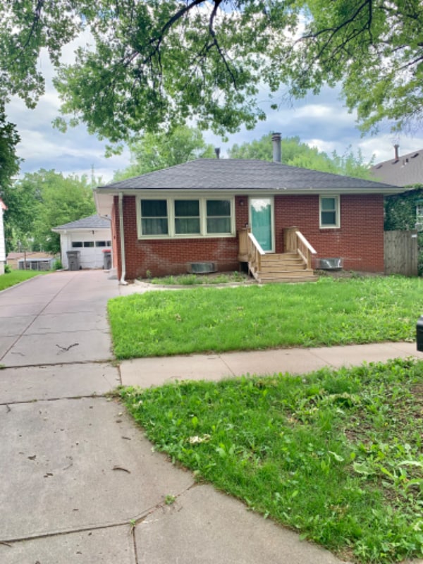 5437 Francis St, Lincoln, NE 68504 House Rental in Lincoln, NE