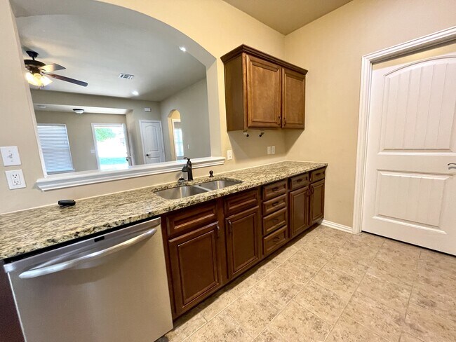 Building Photo - 4905 Rock Creek Rd