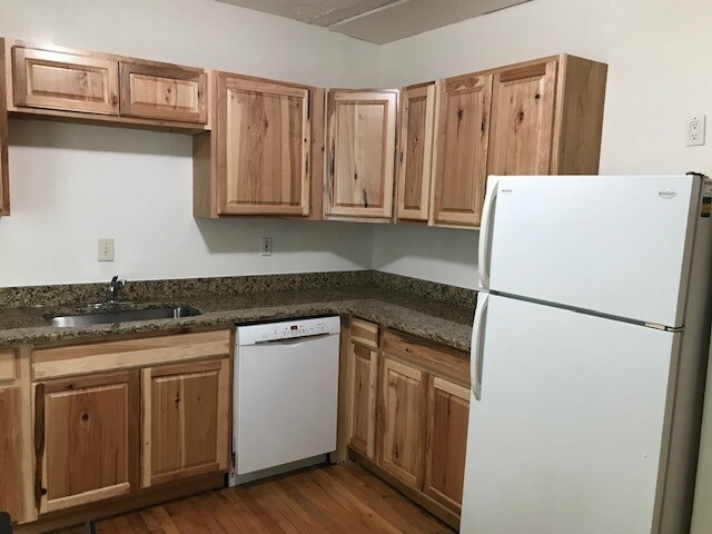 Foto del edificio - 1130 S Forest Ave