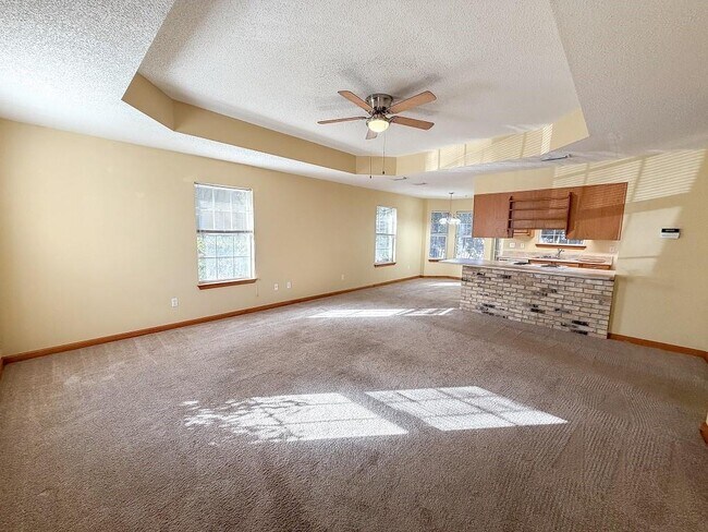 Foto del edificio - 2544 Oakmont Ct