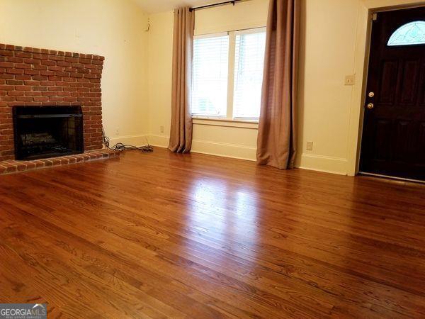 Building Photo - 2467 Ellijay Dr NE