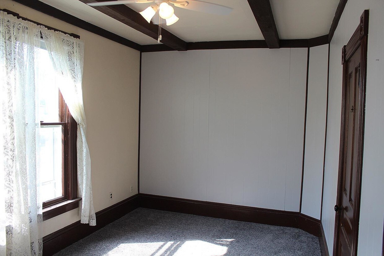 Foto principal - 207 W Pottawatamie St