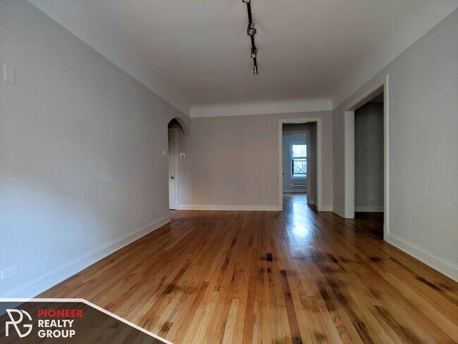 Foto del edificio - 2329 N Rockwell St