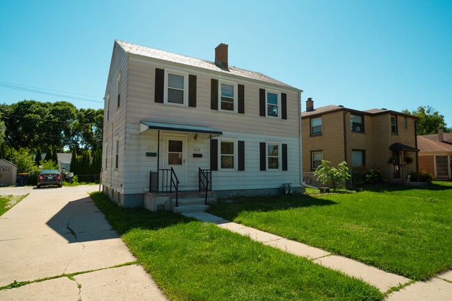 Building Photo - 2158 S 80th St