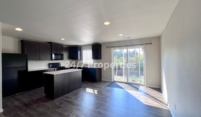 Foto del edificio - Magnificent 4BD I 2.5BA Molalla Home