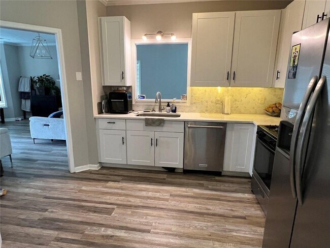 Foto del edificio - 225 Lee Ct