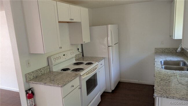 Building Photo - 33 E Murray St