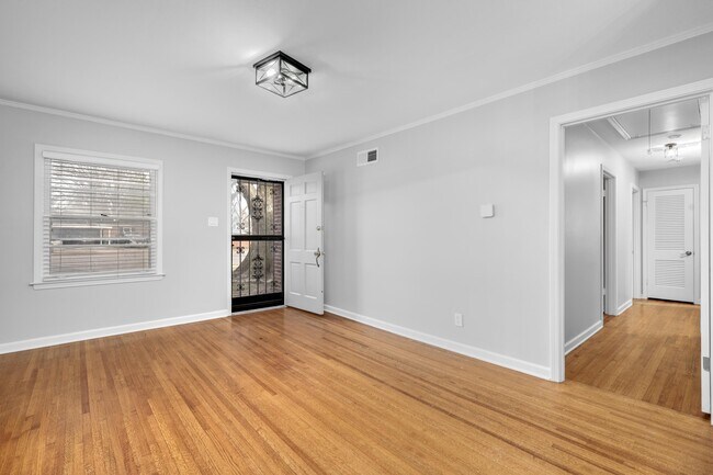 Foto del edificio - 1453 Colonial Rd