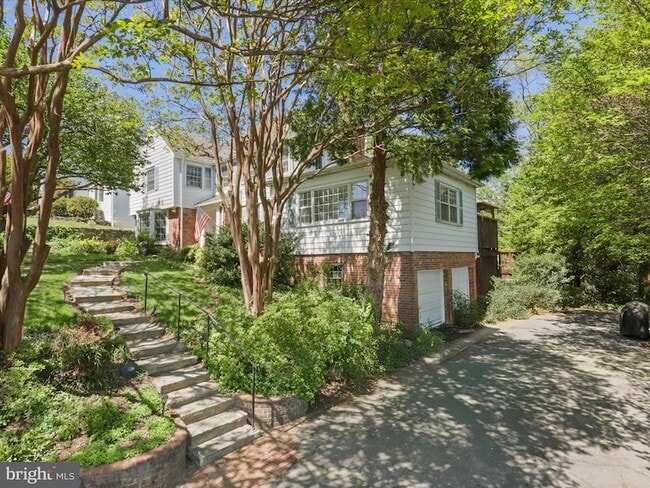 Foto del edificio - 4725 Rock Spring Rd