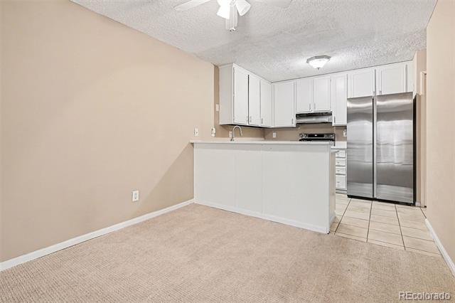 Building Photo - 3465 S Poplar St