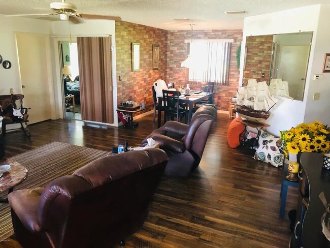 Foto del edificio - 8462 SW 109th St