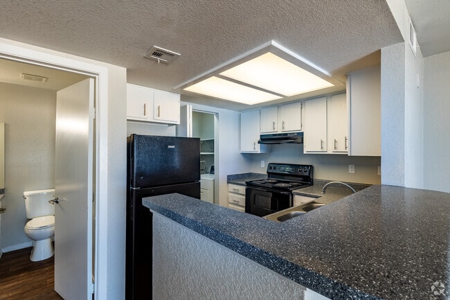 1HAB, 1BA - 718 ft² - Cypress Springs